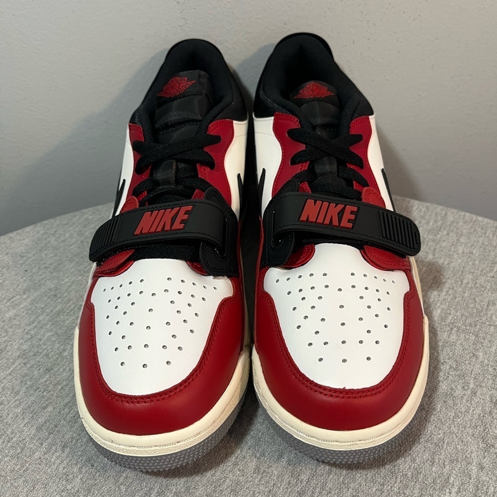 Nike Air Jordan Legacy 312 Low Chicago Red & Black Men's Shoe Size 11 CD7069-106 - Picture 3 of 11